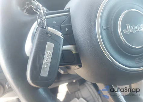 2018 Jeep Compass Latitude Fwd z USA, uszkodzony, nr VIN 3C4NJCBB7JT123785